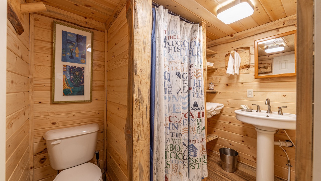 Photo of Bathroom in Lake Mary Ronan