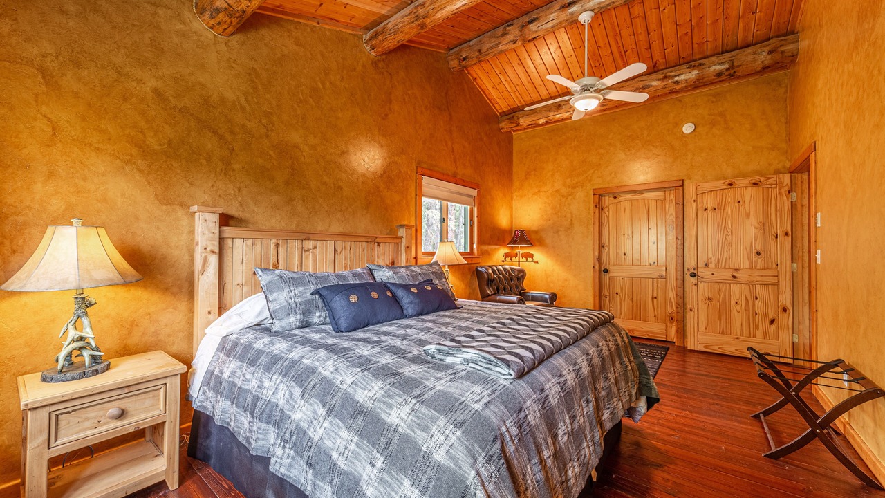 Photo of Bedroom in Lake Mary Ronan