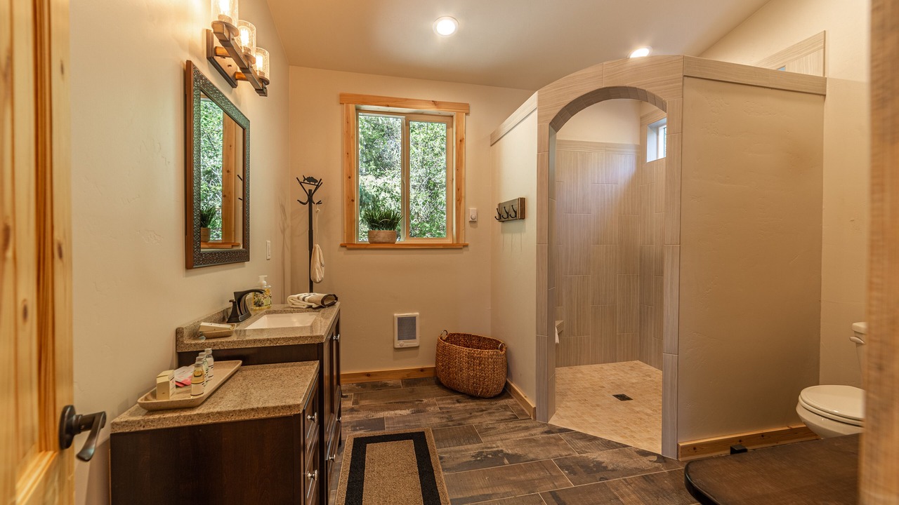 Photo of Bathroom in Lake Mary Ronan