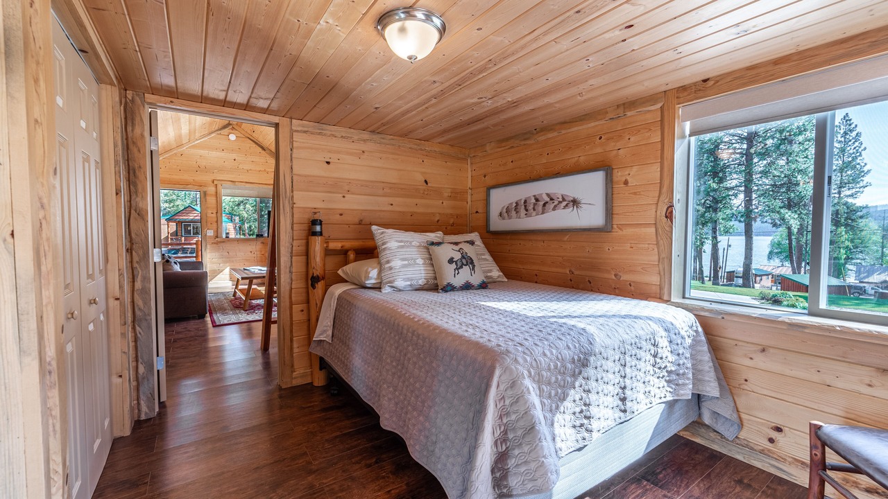 Photo of Bedroom in Lake Mary Ronan