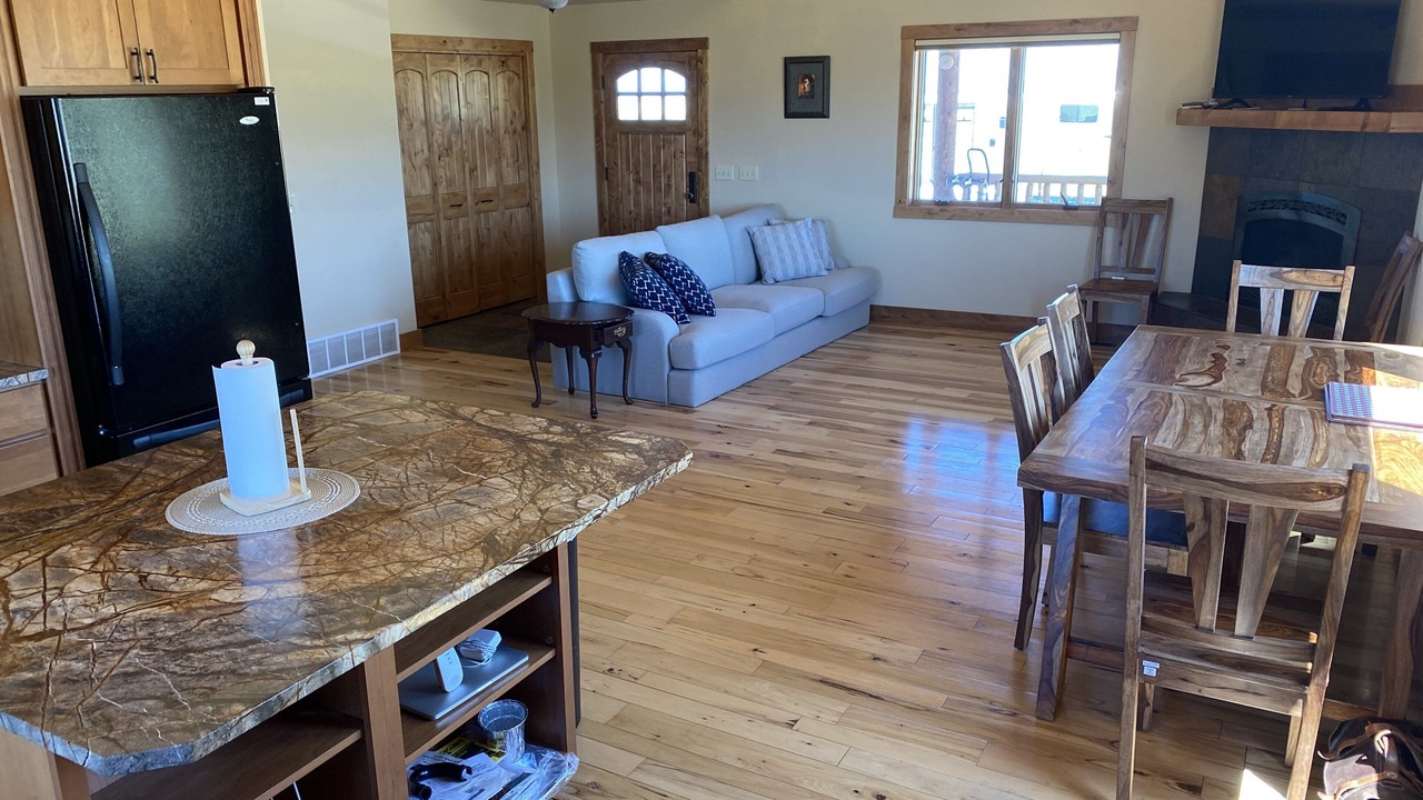 Photo of Livingroom in Cameron
