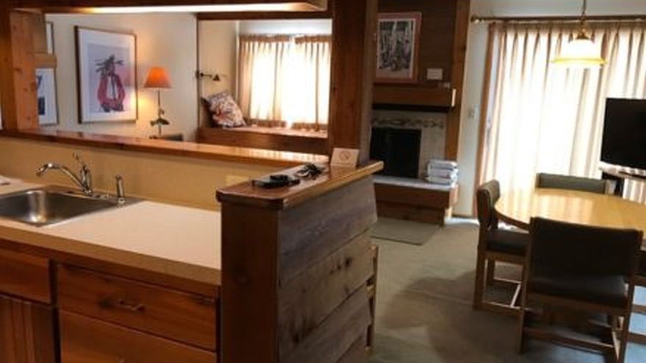 Photo of Livingroom in Teton Pines