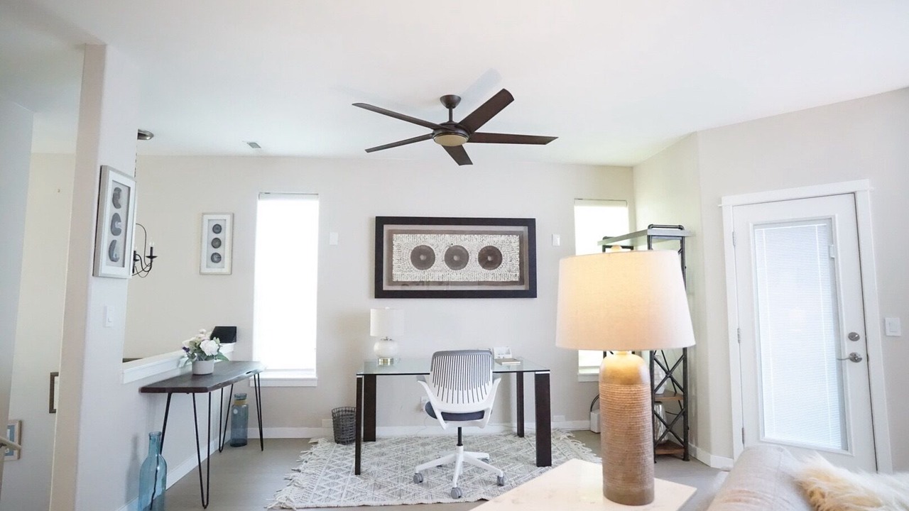 Photo of Livingroom in Sherwood - Tualatin South