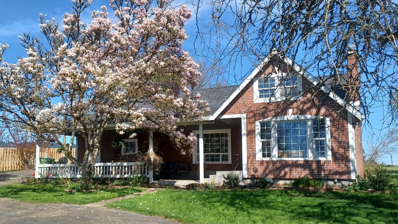 Photo of Others in Newberg