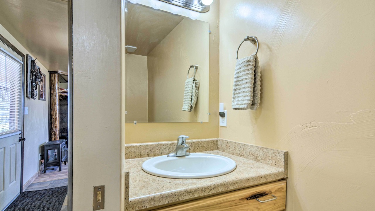 Photo of Bathroom in Henrieville