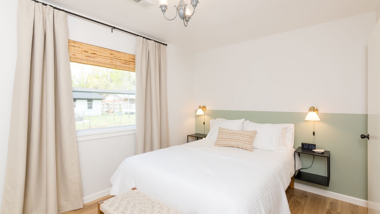 Photo of Bedroom in Springdale