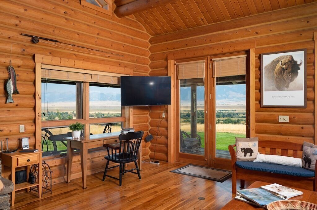 Photo of Bedroom in Shining Mountains