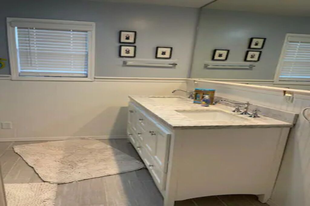 Photo of Bathroom in Park Hill