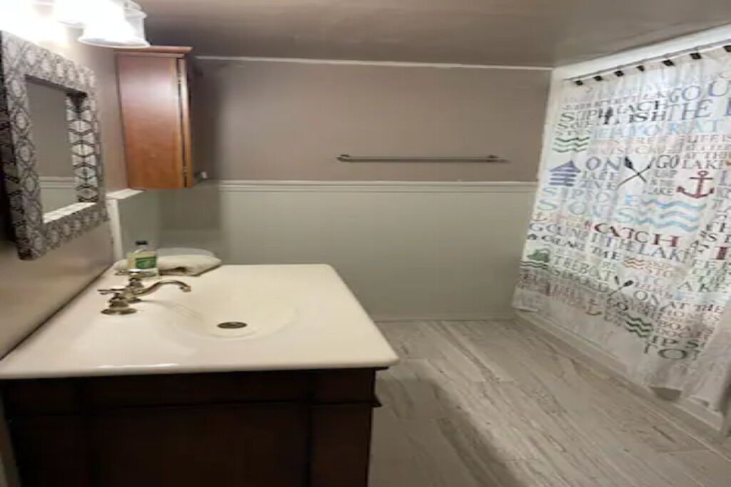 Photo of Bathroom in Park Hill