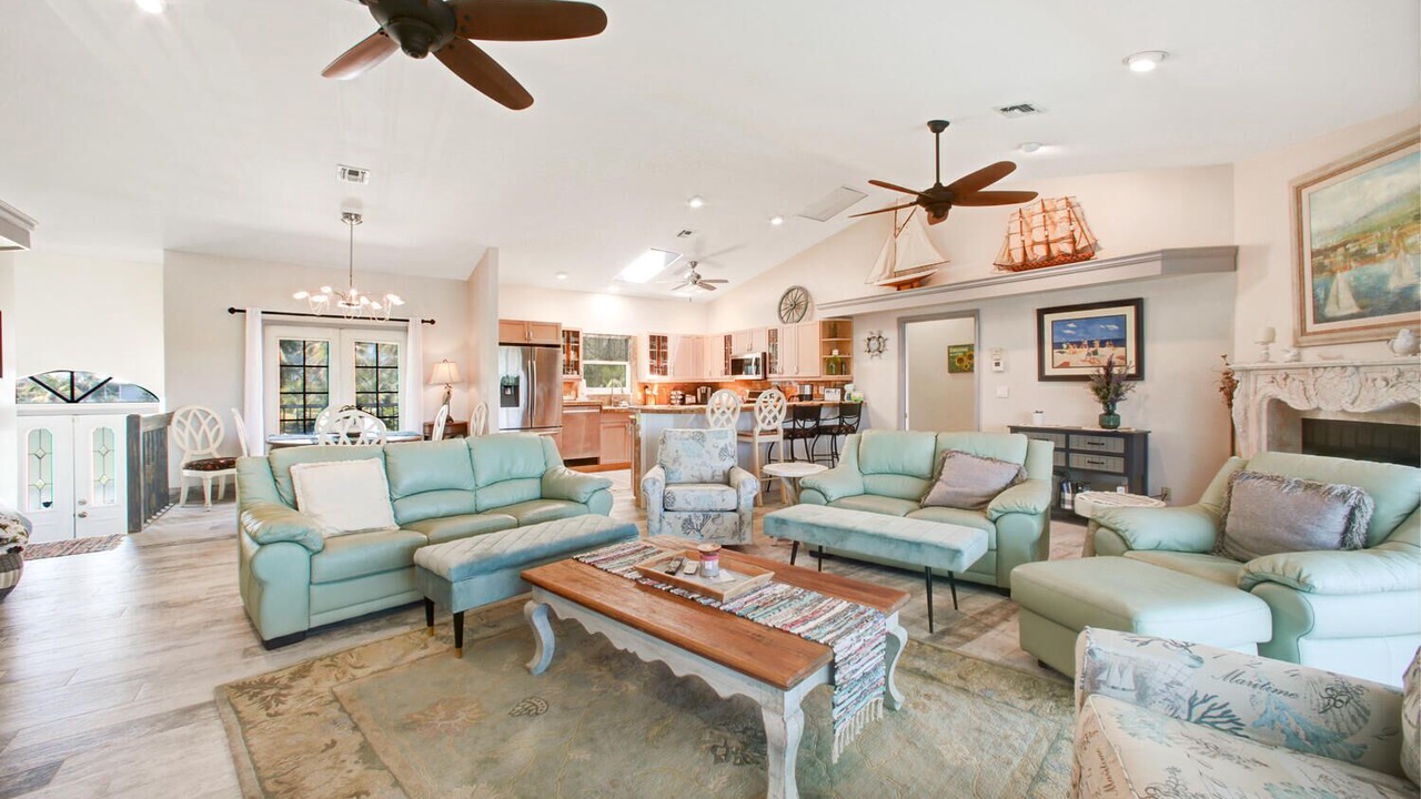 Photo of Livingroom in Bonita Springs