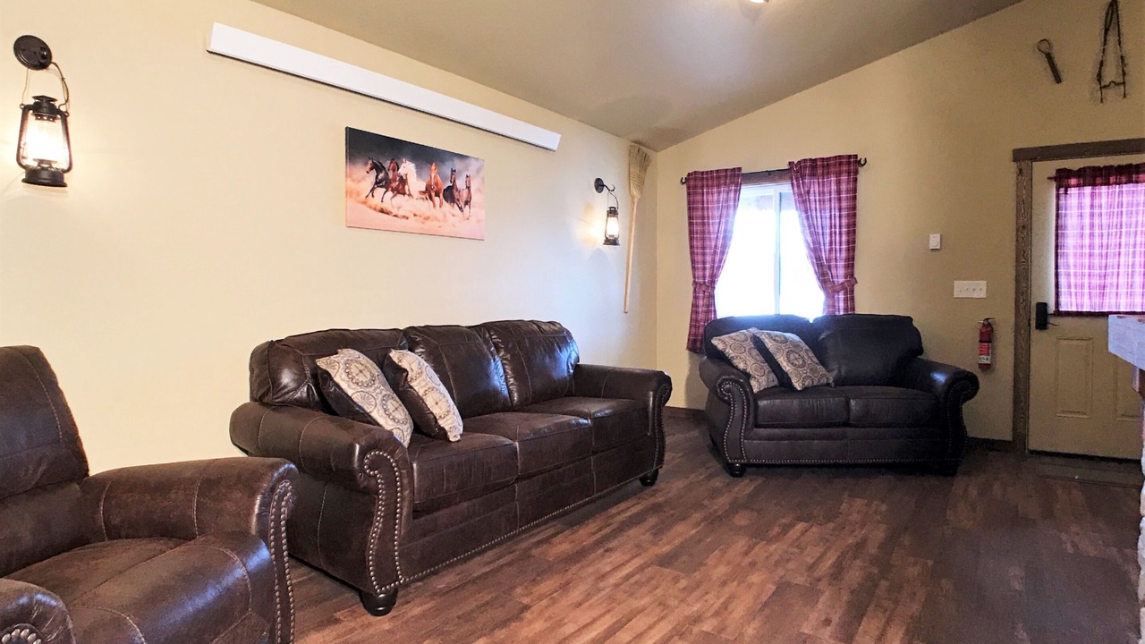 Photo of Livingroom in Island Park