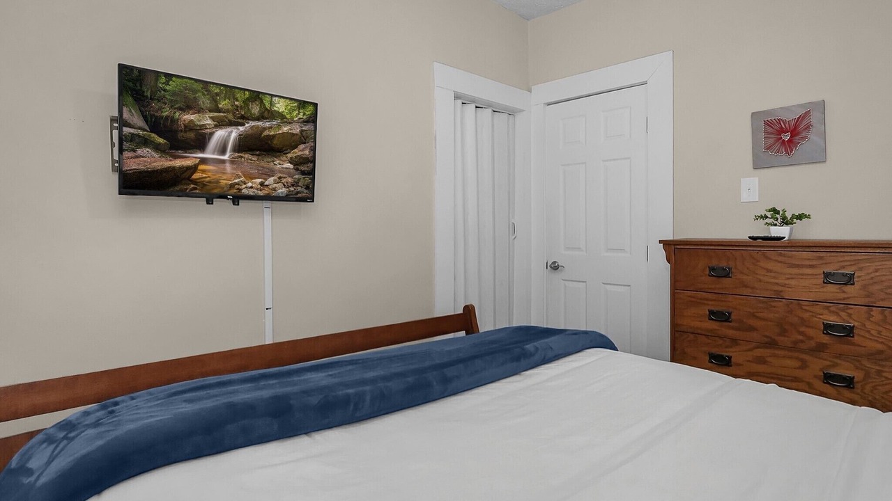 Photo of Bedroom in Franklin Park