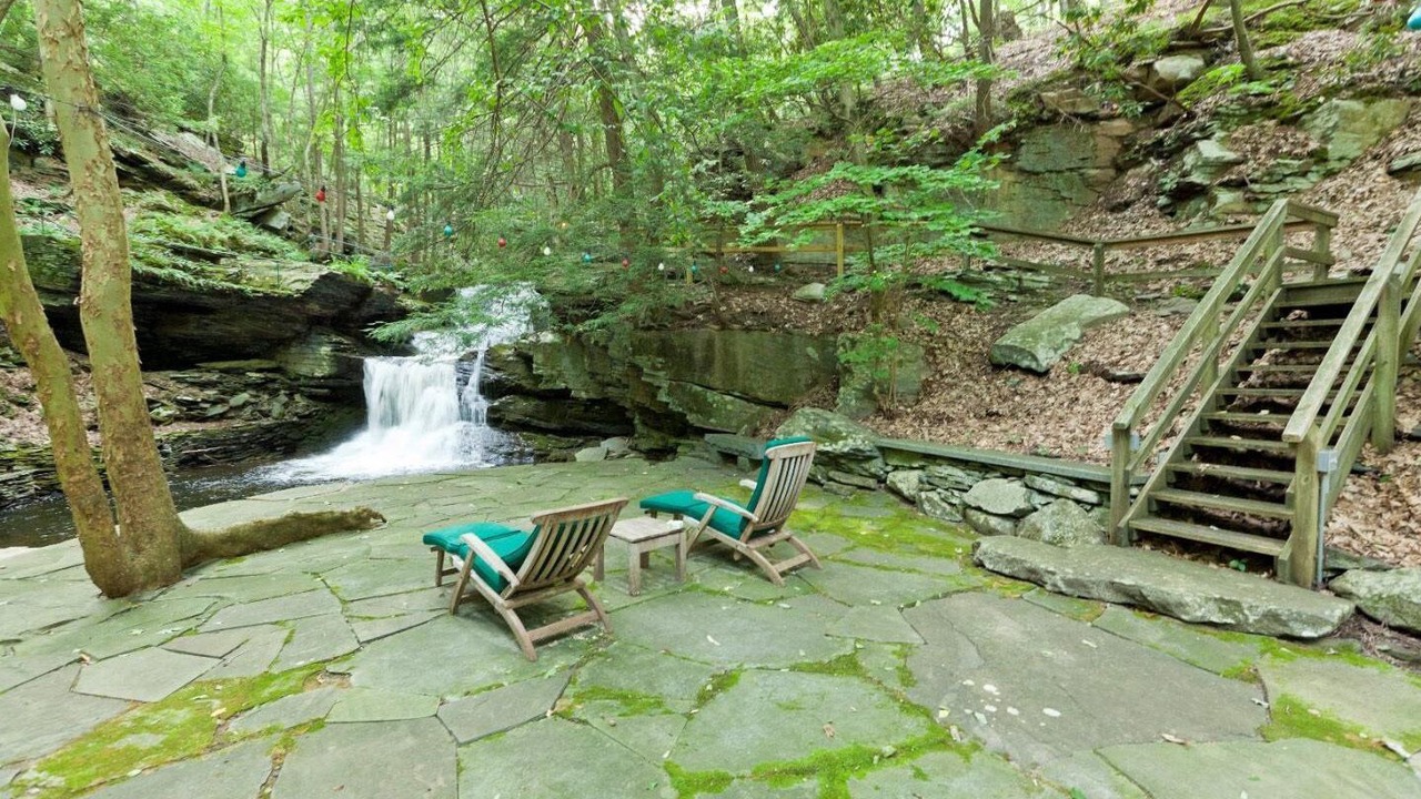 Photo of Outdoor in Millrift