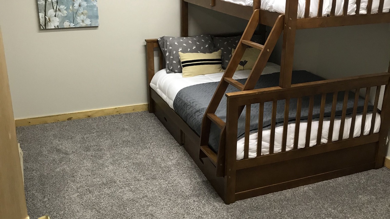 Photo of Bedroom in Swan Lake