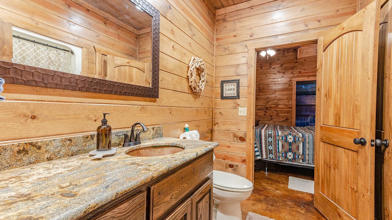 Photo of Bathroom in Hochatown