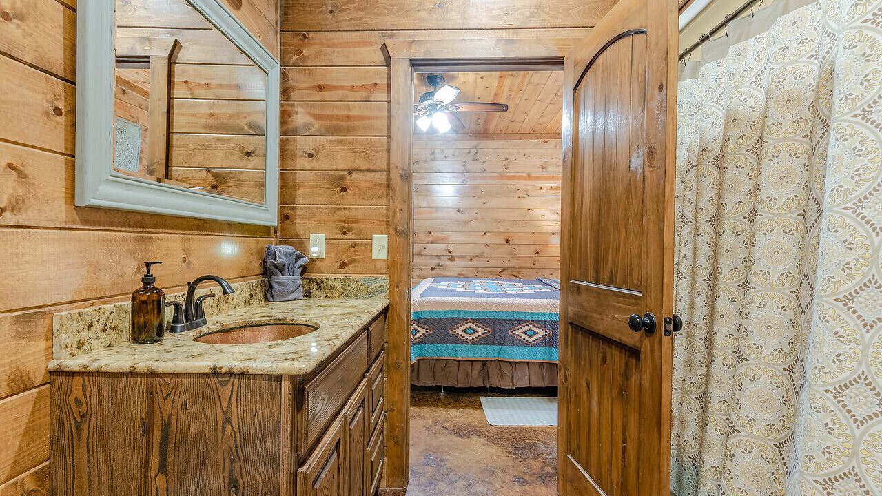 Photo of Bathroom in Hochatown