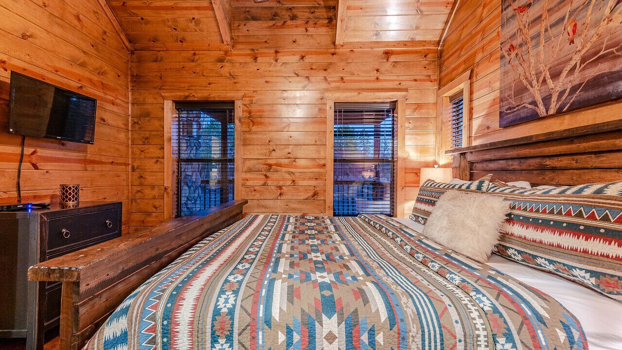 Photo of Bedroom in Hochatown