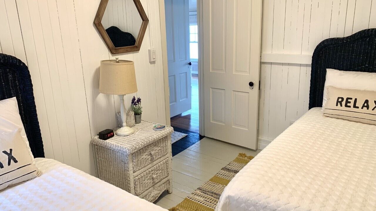Photo of Bedroom in Mentor-on-the-Lake
