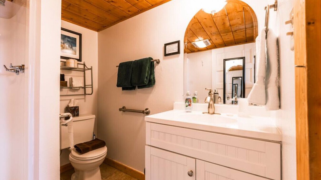 Photo of Bathroom in Centennial
