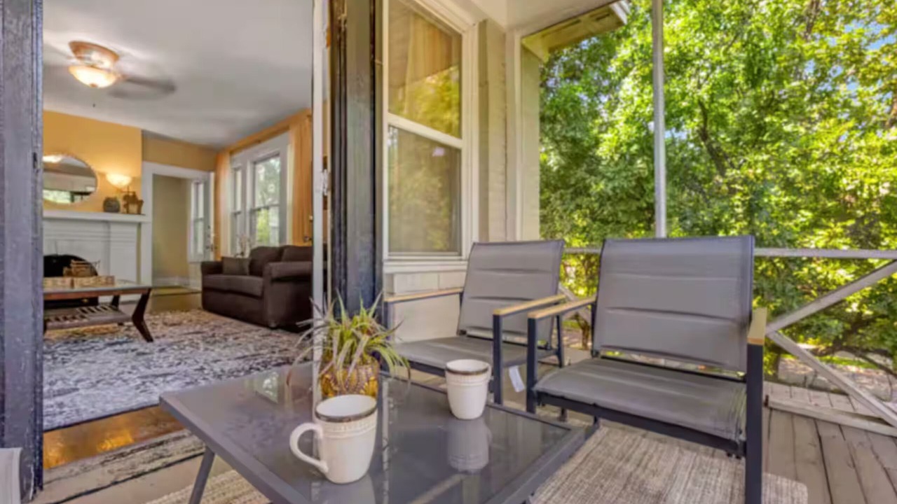 Photo of Outdoor in Oak Lawn