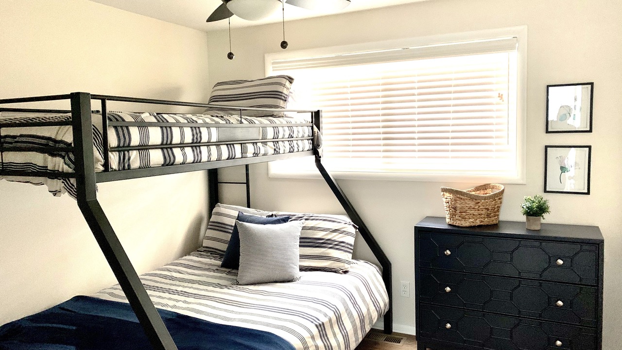 Photo of Bedroom in Eagle