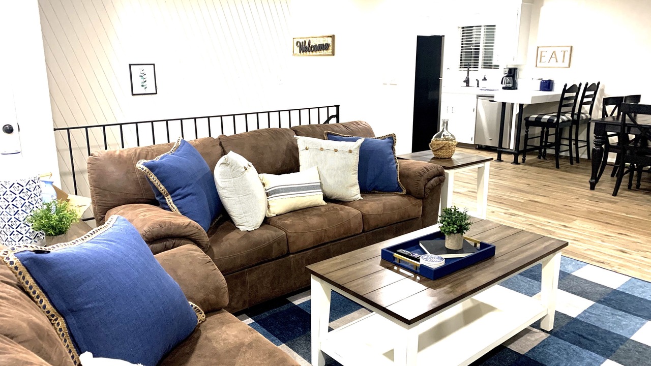 Photo of Livingroom in Eagle