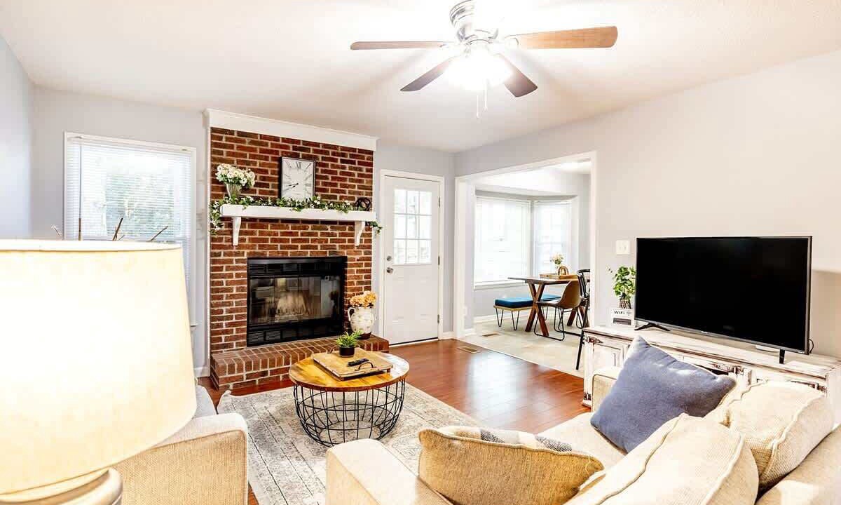 Photo of Livingroom in Fayetteville