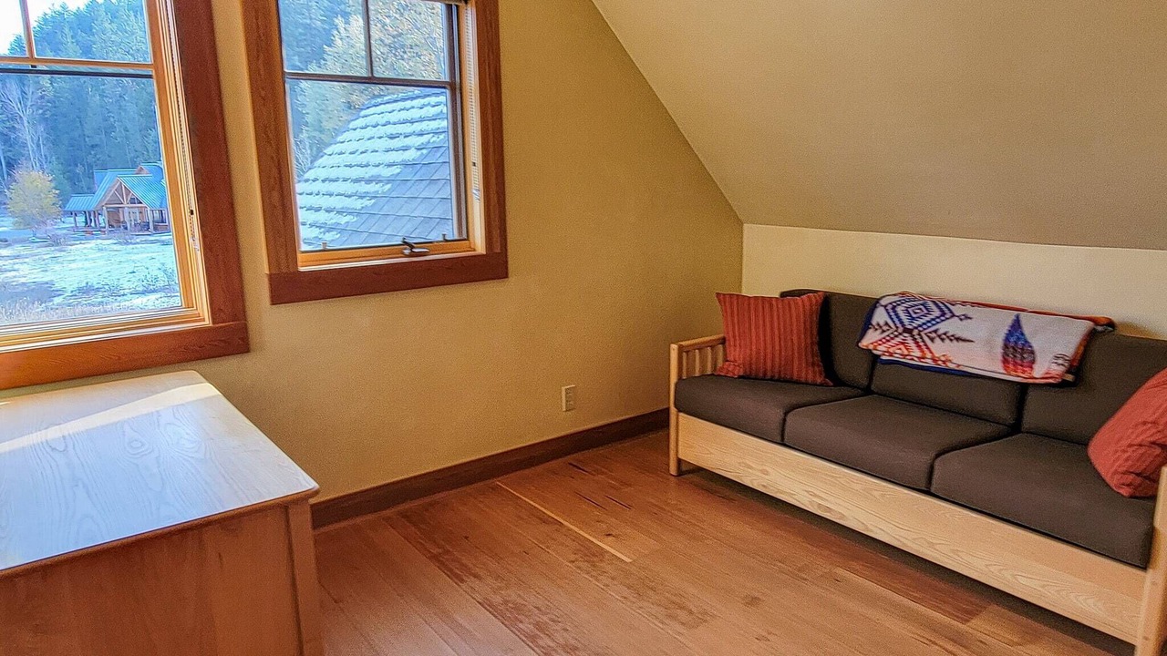 Photo of Livingroom in Mazama