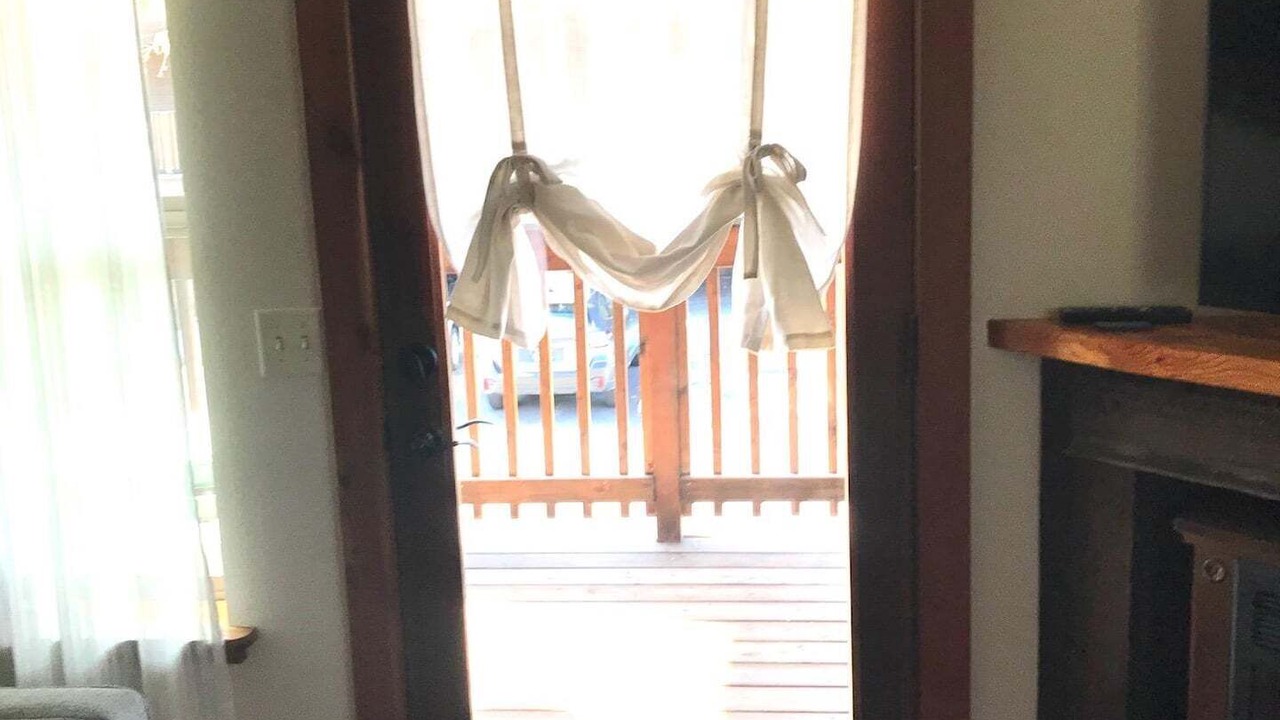 Photo of Livingroom in River Road
