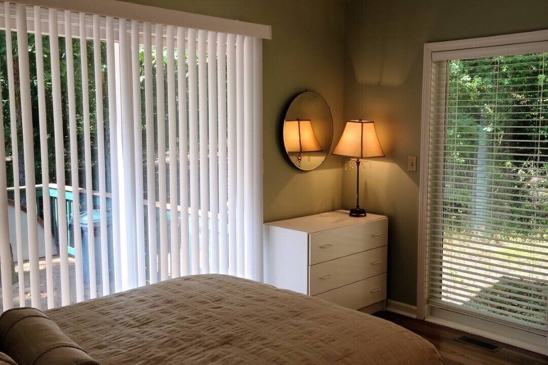 Photo of Bedroom in Helmsburg
