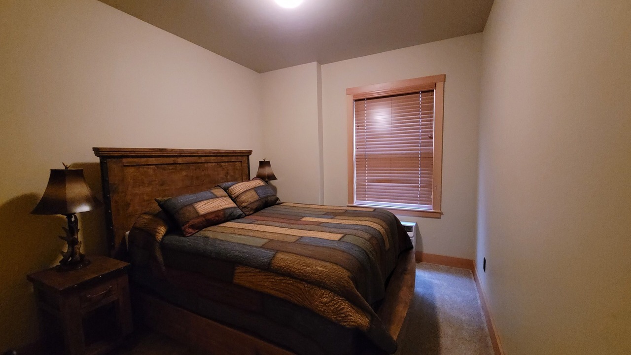 Photo of Bedroom in Gardiner