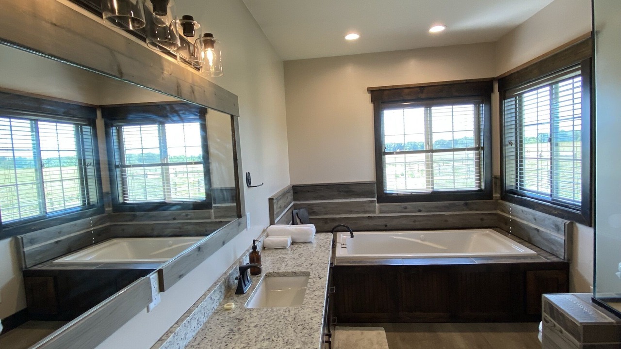 Photo of Bathroom in Leigh Creek Estates