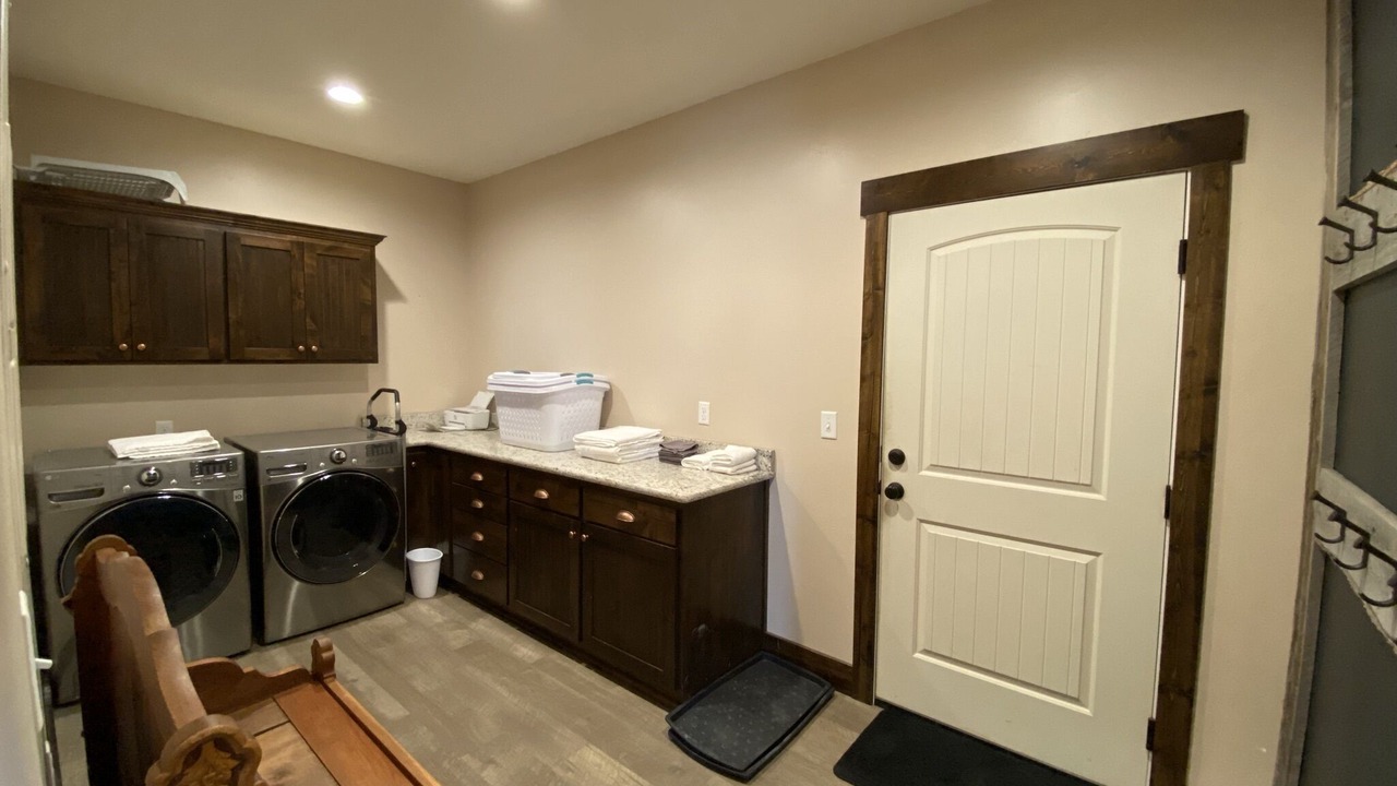 Photo of Others in Leigh Creek Estates