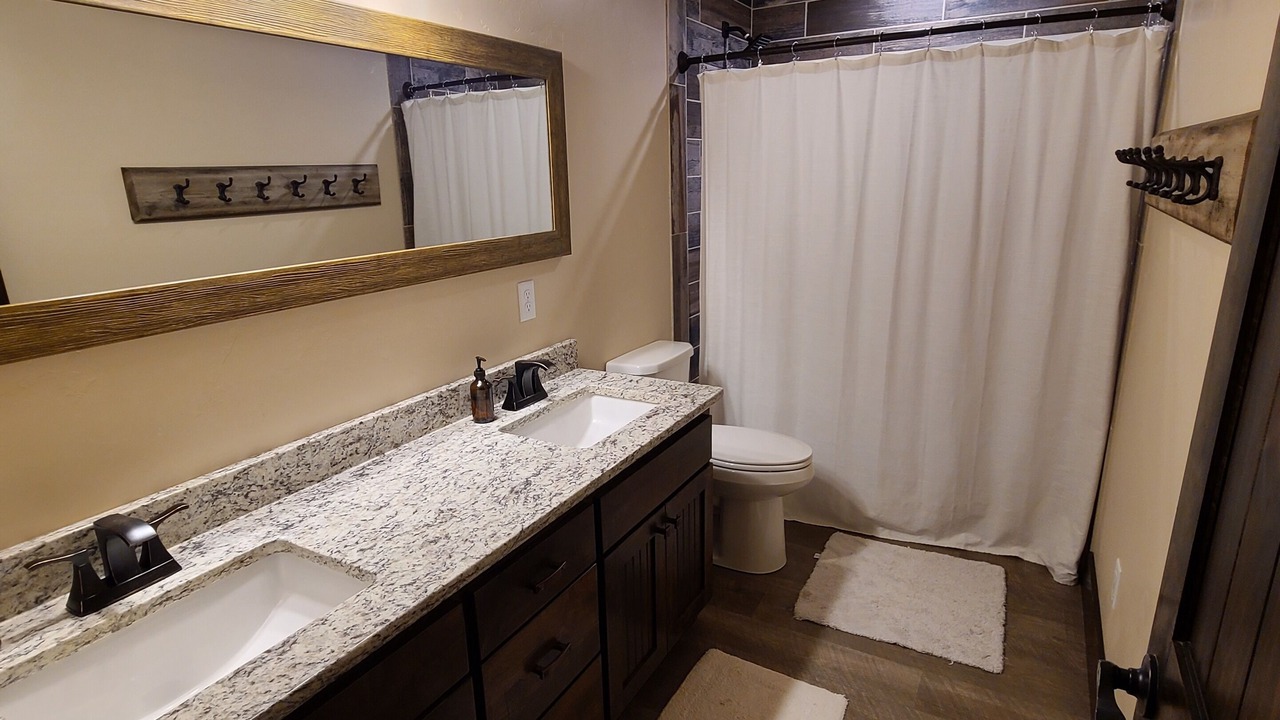 Photo of Bathroom in Leigh Creek Estates