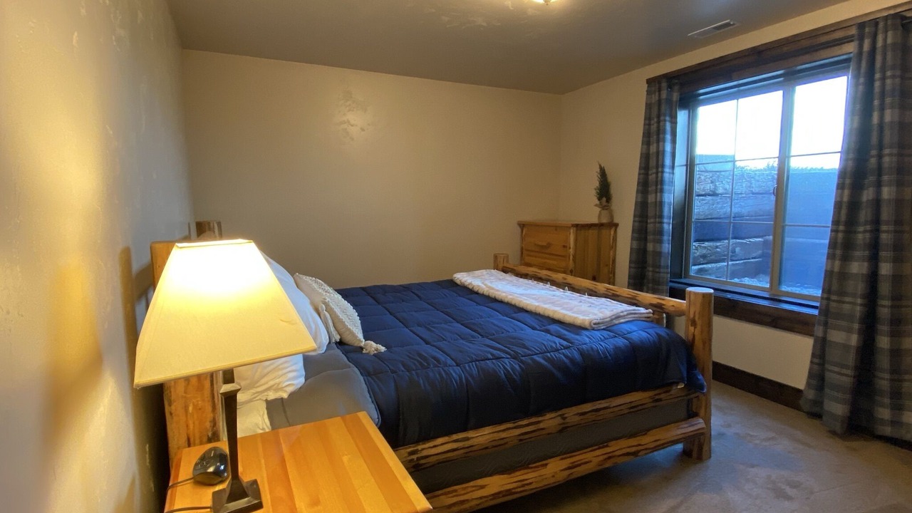 Photo of Bedroom in Leigh Creek Estates