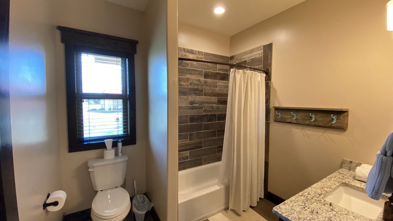 Photo of Bathroom in Leigh Creek Estates