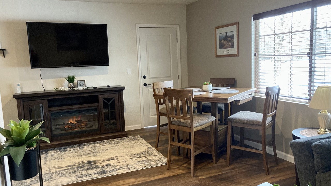 Photo of Livingroom in Pinehurst