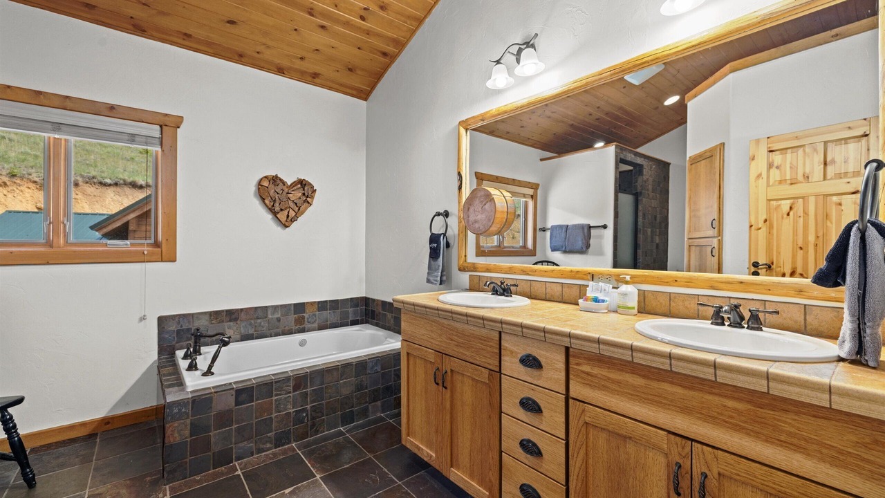 Photo of Bathroom in Red Lodge