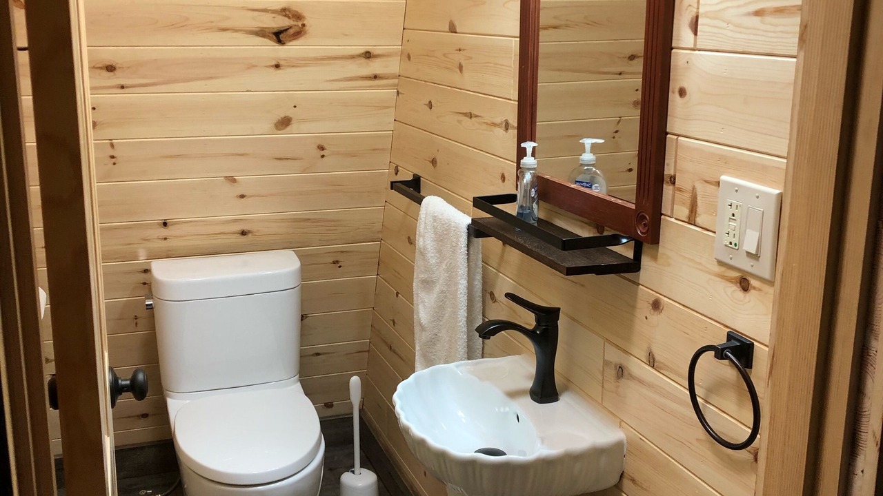 Photo of Bathroom in Babb