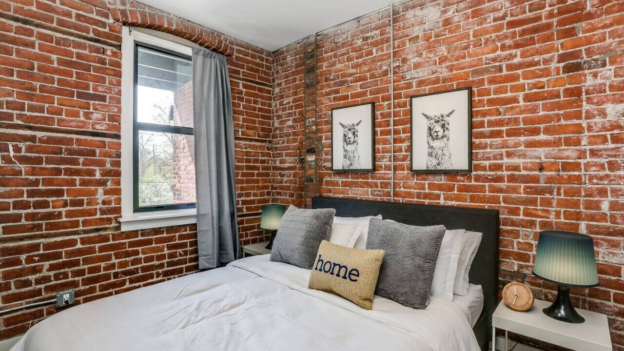 Photo of Bedroom in Detroit