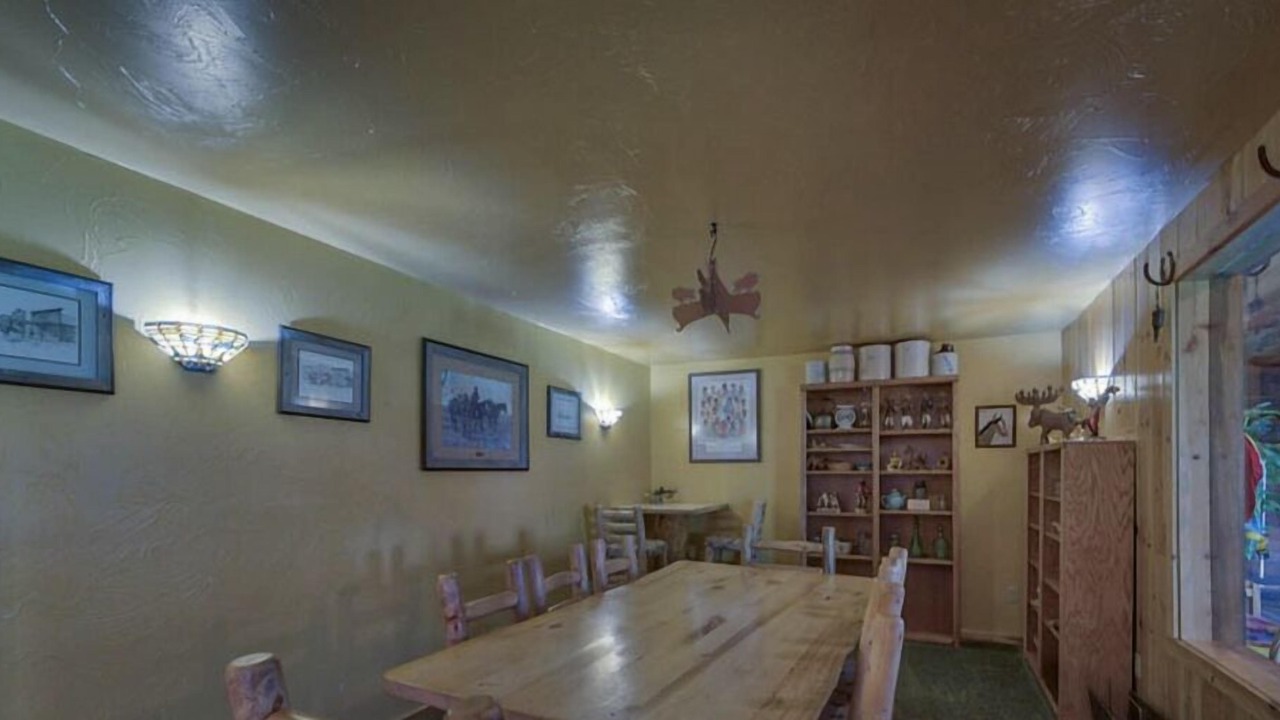 Photo of Outdoor in Wapiti