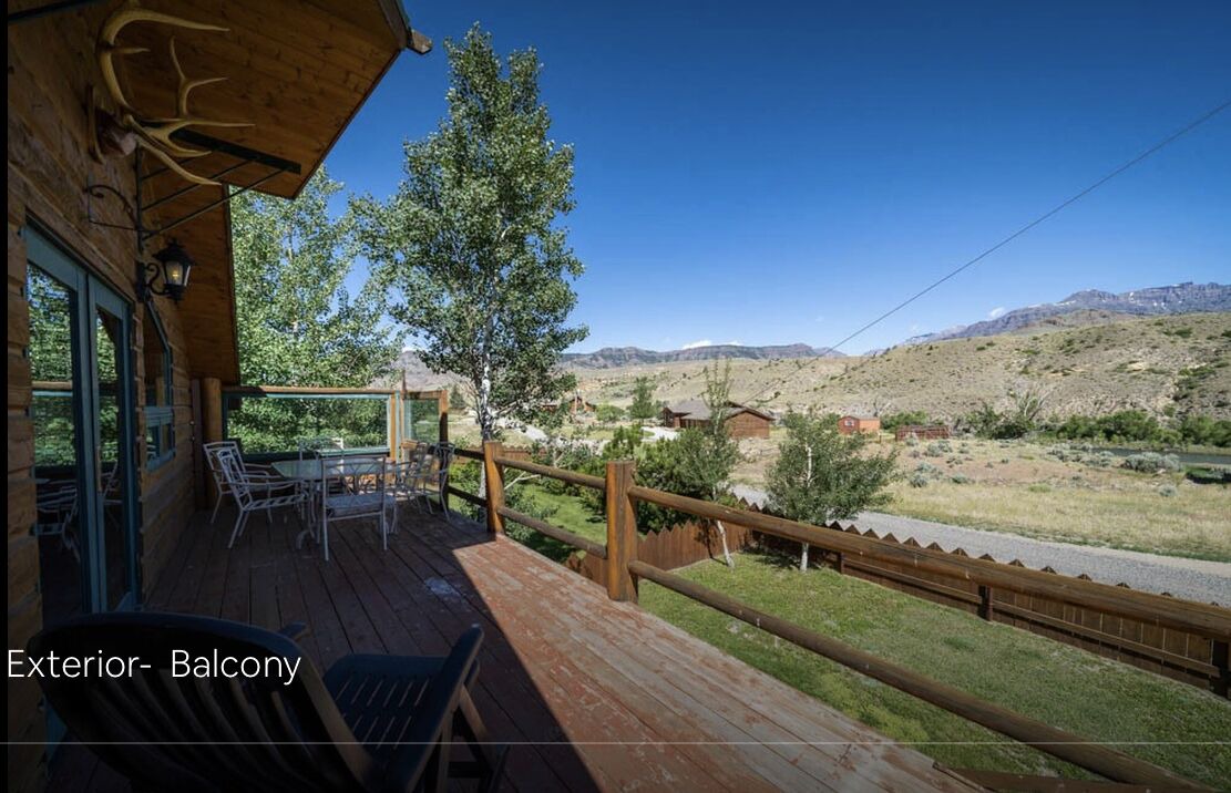 Photo of Patio Balcony in Wapiti