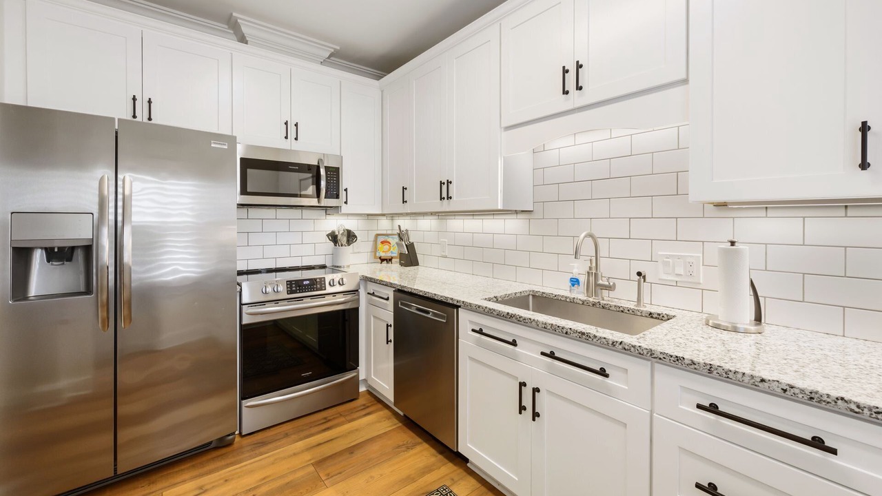 Photo of Kitchen in Debordieu Colony
