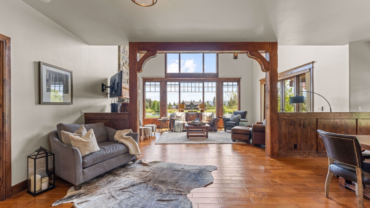 Photo of Livingroom in McCall