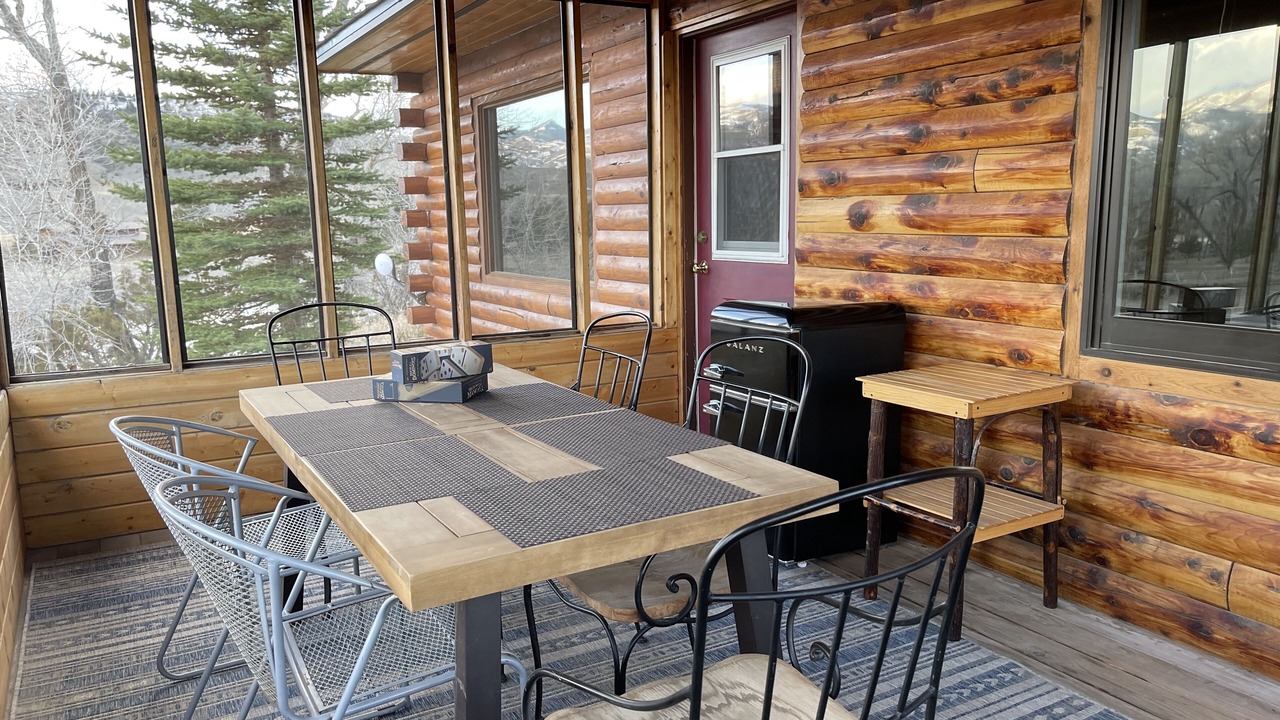 Photo of Outdoor in Emigrant