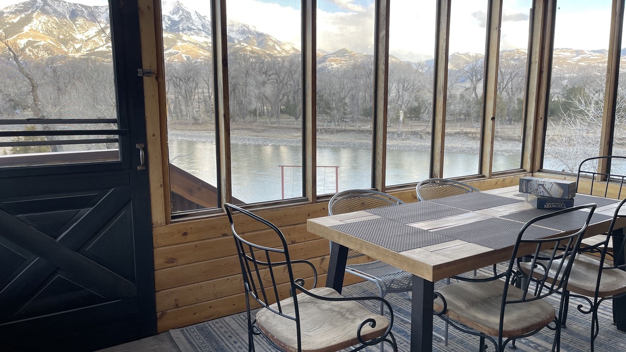 Photo of Outdoor in Emigrant
