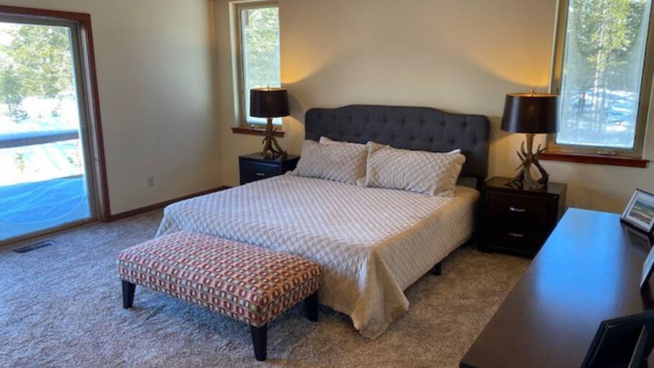 Photo of Bedroom in West Glacier