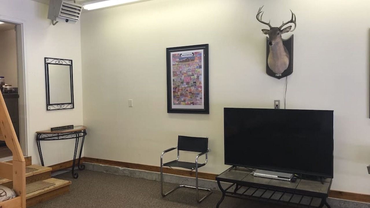 Photo of Livingroom in West Glacier