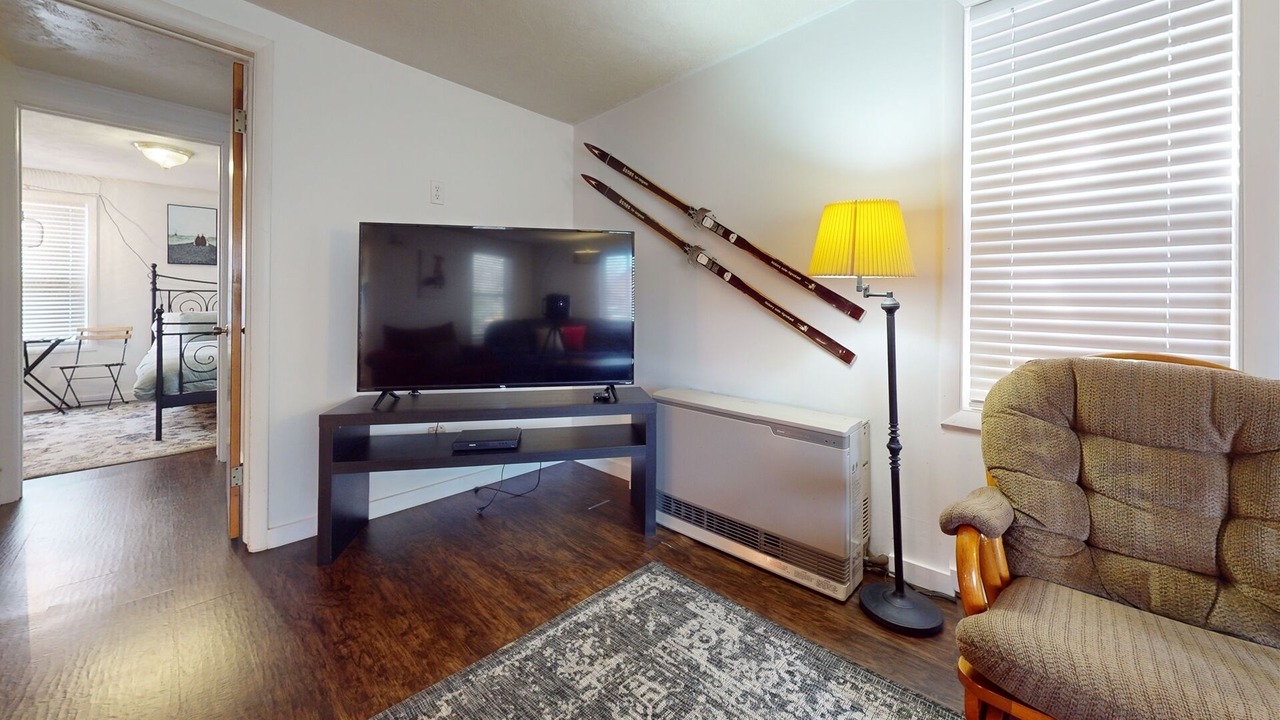 Photo of Livingroom in West Yellowstone
