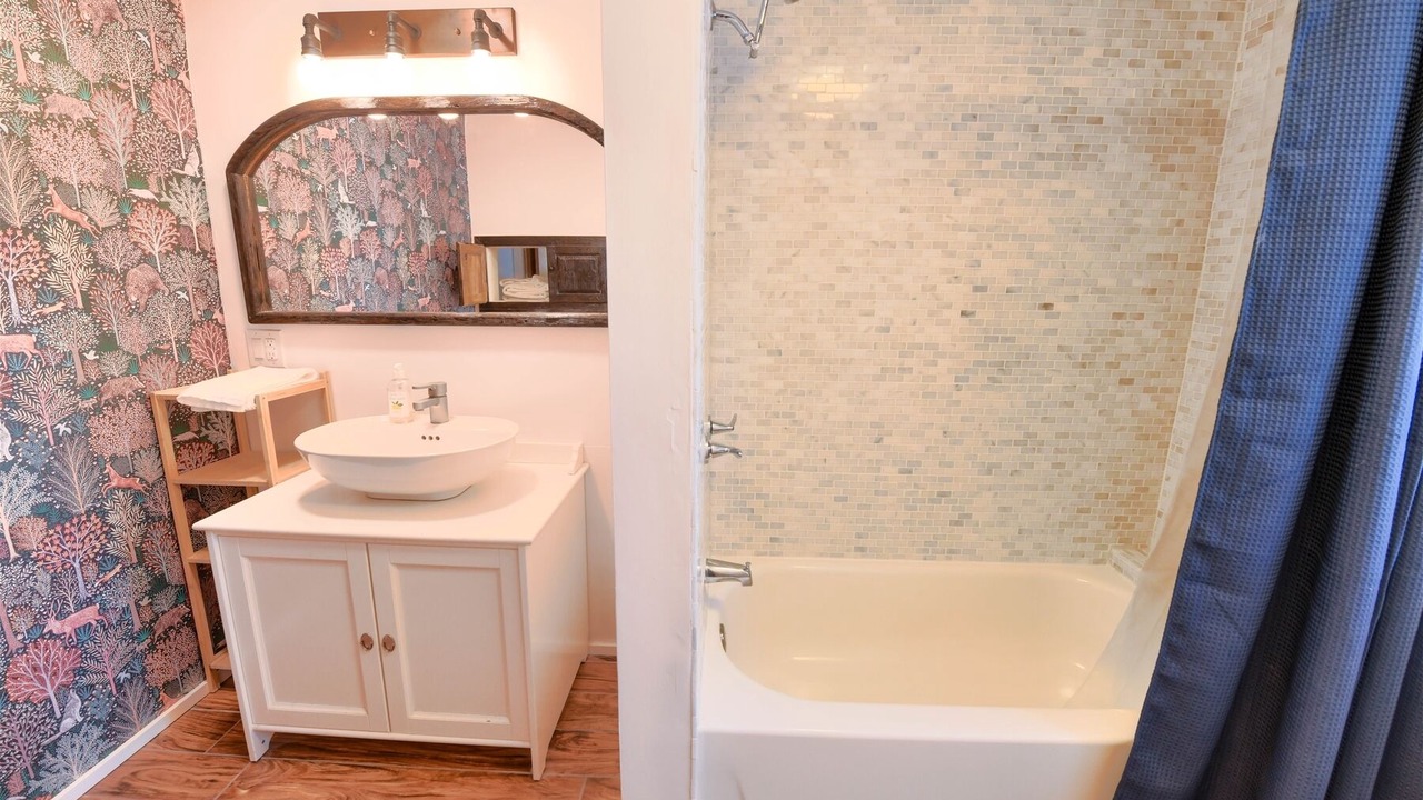 Photo of Bathroom in West Yellowstone